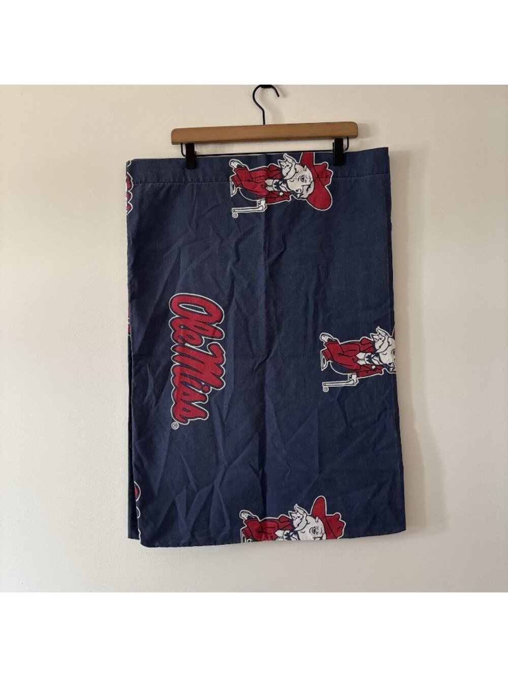 Vintage Ole Miss Rebels Colonel Reb 2 Pillow Cases Mississippi Blue Red Faded